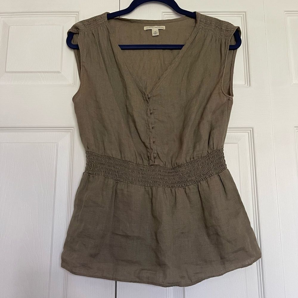 Banana Republic sleeveless top
